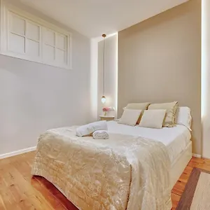 Heart Of Iii By Clabao Apartment